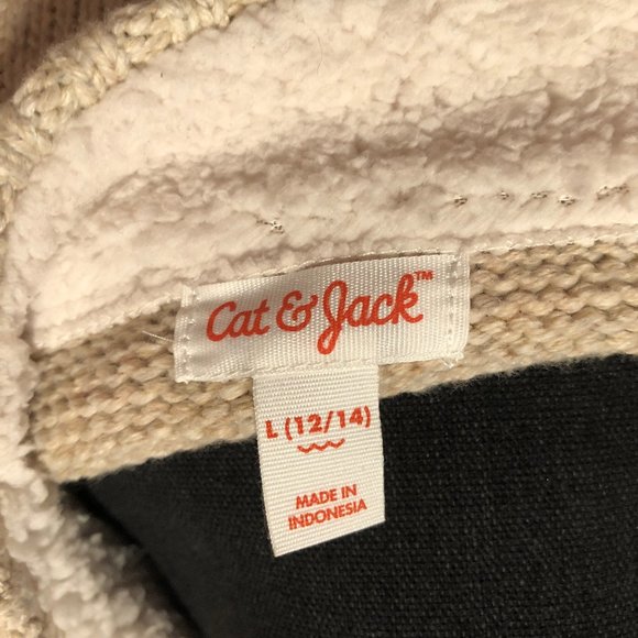 ❄️ SALE Cat & Jack Beige & White Sweater - Picture 6 of 6